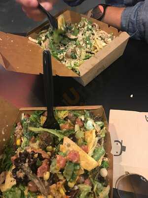 Famish'd - Salads & Stuff