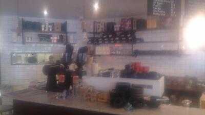 Famish'd - Salads & Stuff