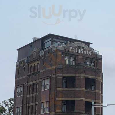 Henry Deane At Hotel Palisade