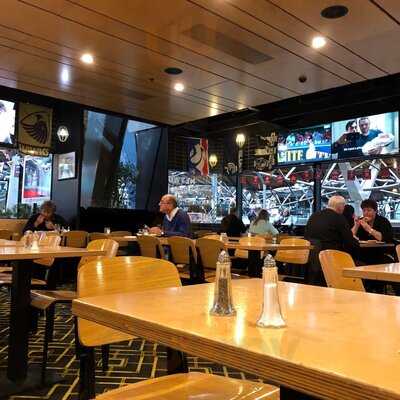 Network Public Bar And Pizzeria