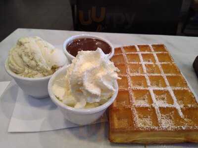 Guylian Belgian Chocolate Cafe