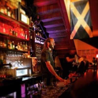 Highlander Bar