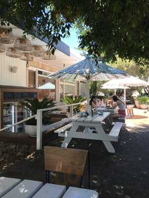 Whale Beach Deli