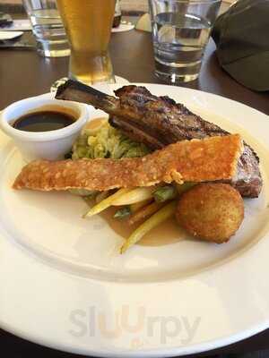 Waterfront & Wolfies