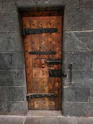 Royal Melbourne Hotel