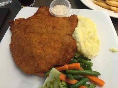 Essence At The Tradies