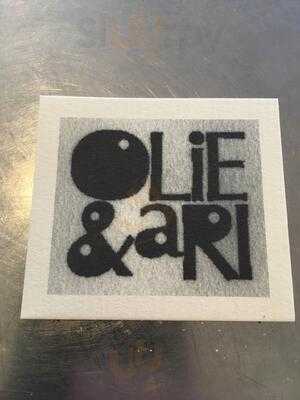 Olie & Ari