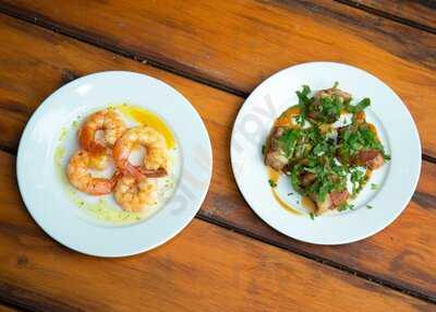 Yarralumla Gallery And The Oaks Brasserie