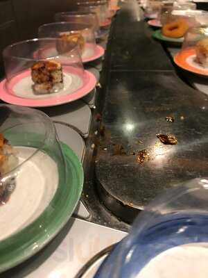 Hero Sushi - Canberra Centre (train)