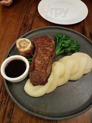 Pegasus Restaurant & Bar