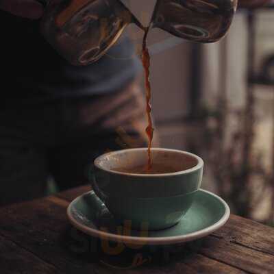 Qube On Bay Espresso Bar