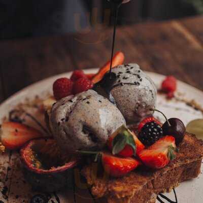 Qube On Bay Espresso Bar