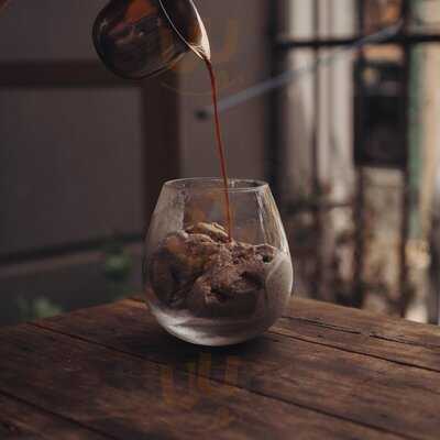 Qube On Bay Espresso Bar