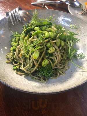 No. 5 Restaurant & Bar