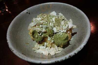 No. 5 Restaurant & Bar