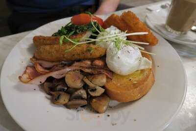 Grass Hopper's Feast