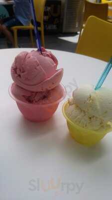 Gelaterid On The Docks