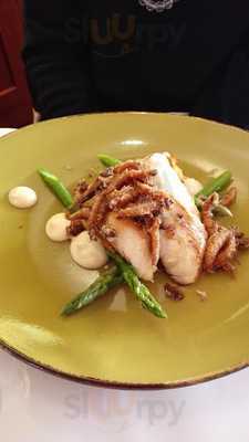 Il Vicolo Courtyard Restaurant