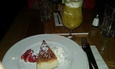 Signatures Restaurant