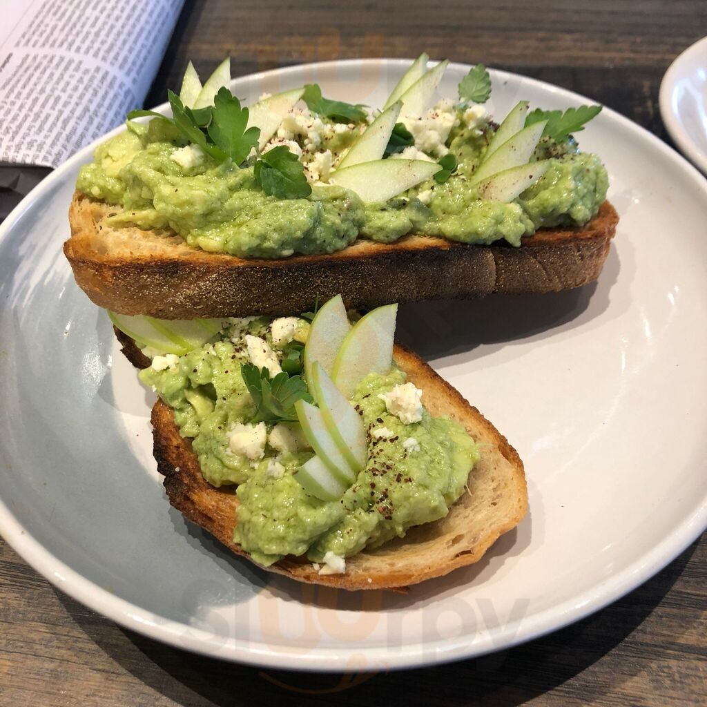 Pickett's Deli & Rotisserie