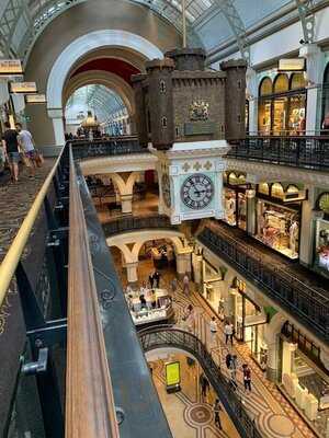 Cellini's Bar Restaurant