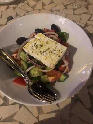 Georges Mediterranean Bar And Grill