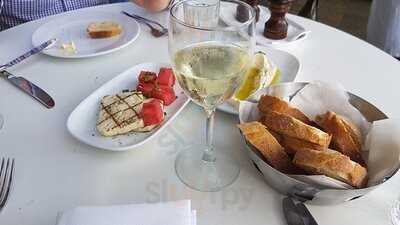 Georges Mediterranean Bar And Grill