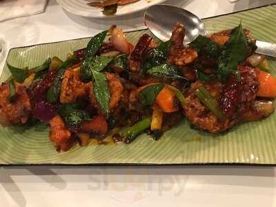 Cinnamon's Restaurant & Bar