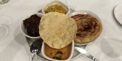 Cinnamon's Restaurant & Bar