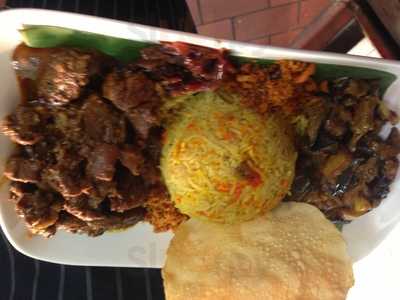 Cinnamon's Restaurant & Bar