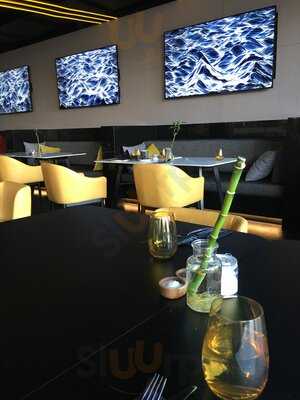 Momami At Peppers Docklands