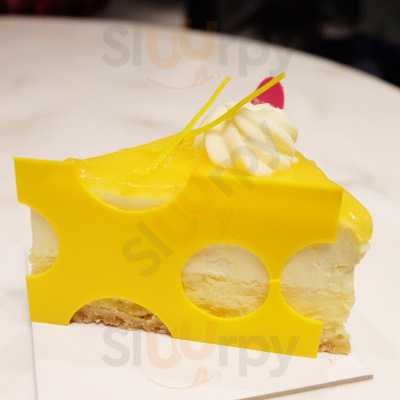 Zumbo Patisserie Circular Quay