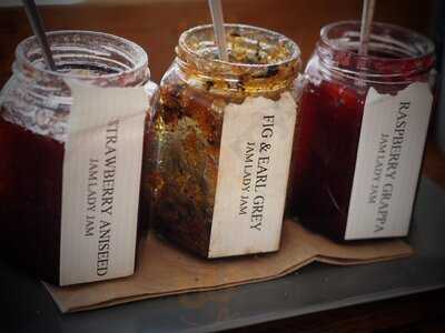 Station St Trading Company