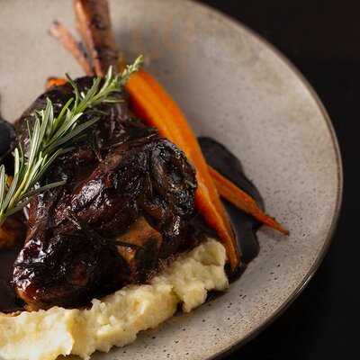 Spencer & Co Wine Bar Provedore