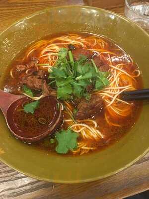 Dainty Sichuan Noodles