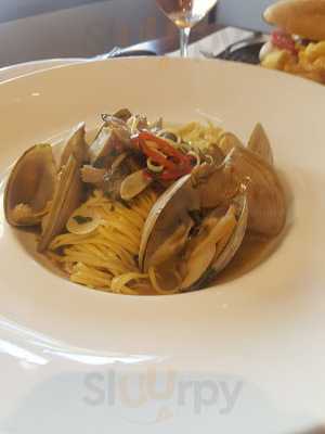 Blue Tongue Wine Bar