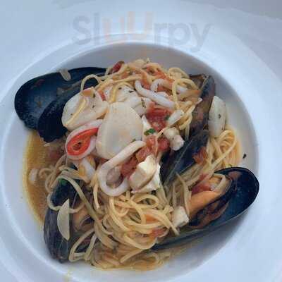 Blue Tongue Wine Bar