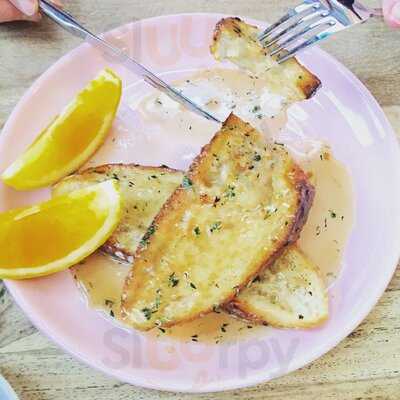 Bread & Circus Wholefoods Canteen