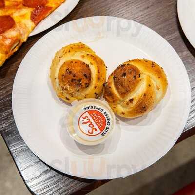 Sal's Authentic New York Pizza