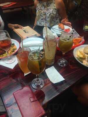 Different Drummer Bar