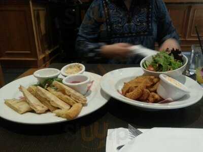 Harry's Restaurant & Bar