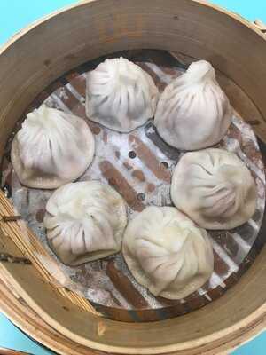 Jin Dumpling And Noodle House