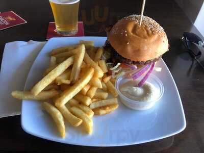 Moore Park View Hotel