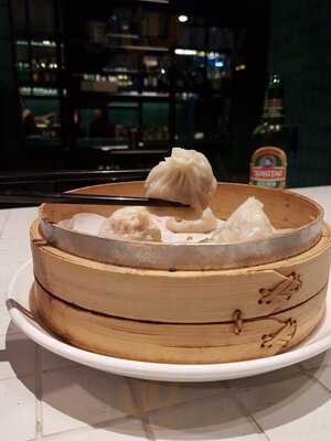 East Bar And Restaurant