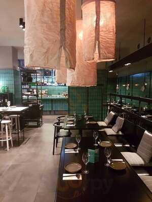 East Bar And Restaurant