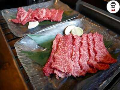 Momo Sukiyaki & Shabu Shabu