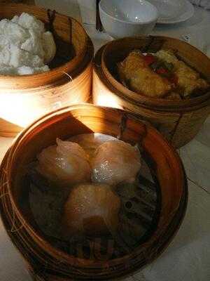 Dragon Boat Restaurant