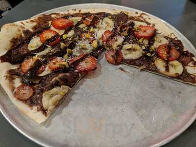 Hungry Bear Pizza Bar