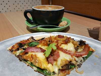 Hungry Bear Pizza Bar