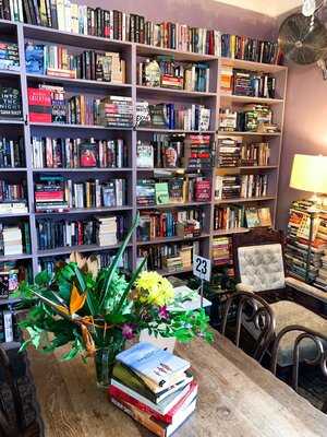 Ampersand Cafe & Bookstore